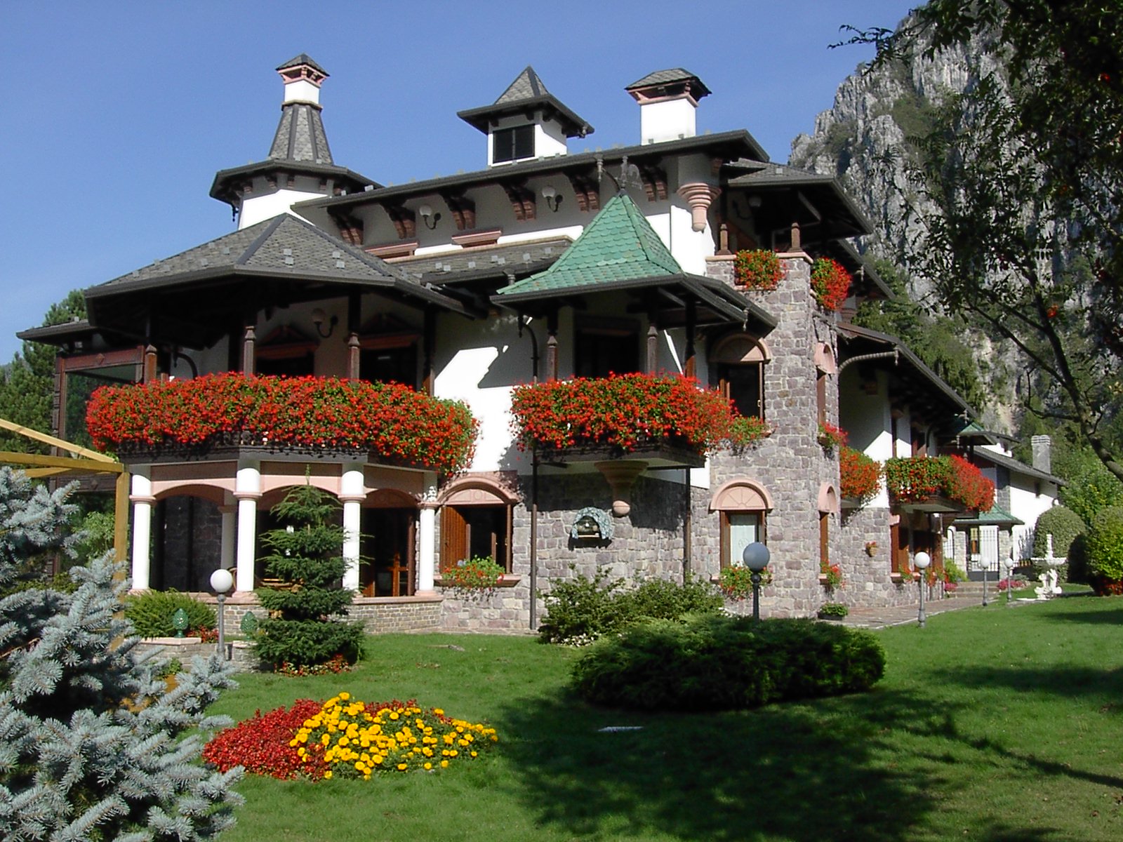 VILLA PASSERA - Estate