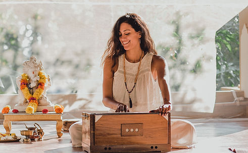 justynajaworskaphotography-s&j- hres-26_edited_edited_edited_edited.jpg