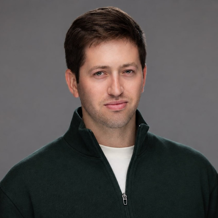 Eric Wallace Pepe Headshot.jpg