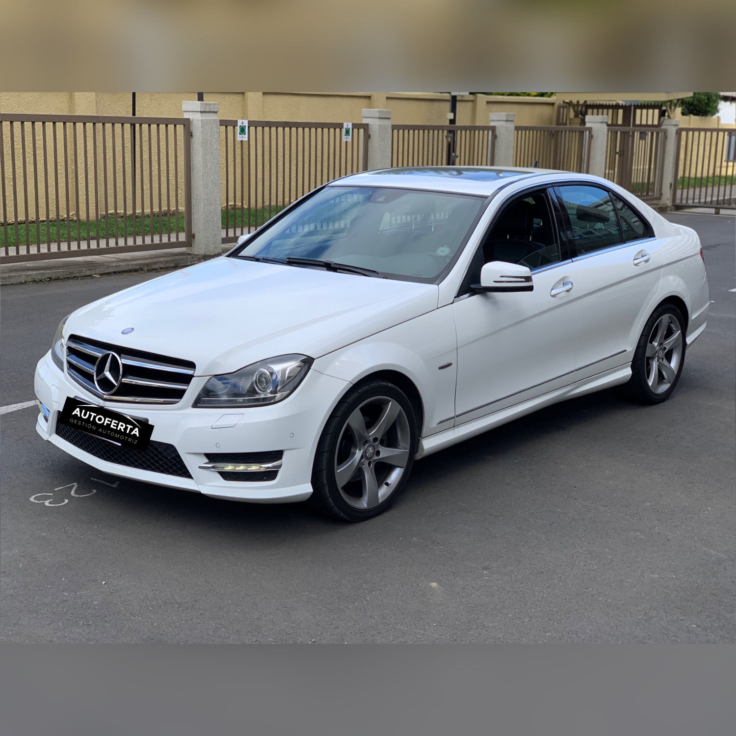MERCEDES BENZ C250 AÑO 2015 36.000km