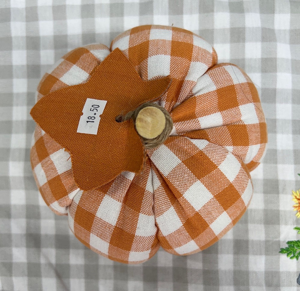 Short Orange And Cream Check Pumpkin