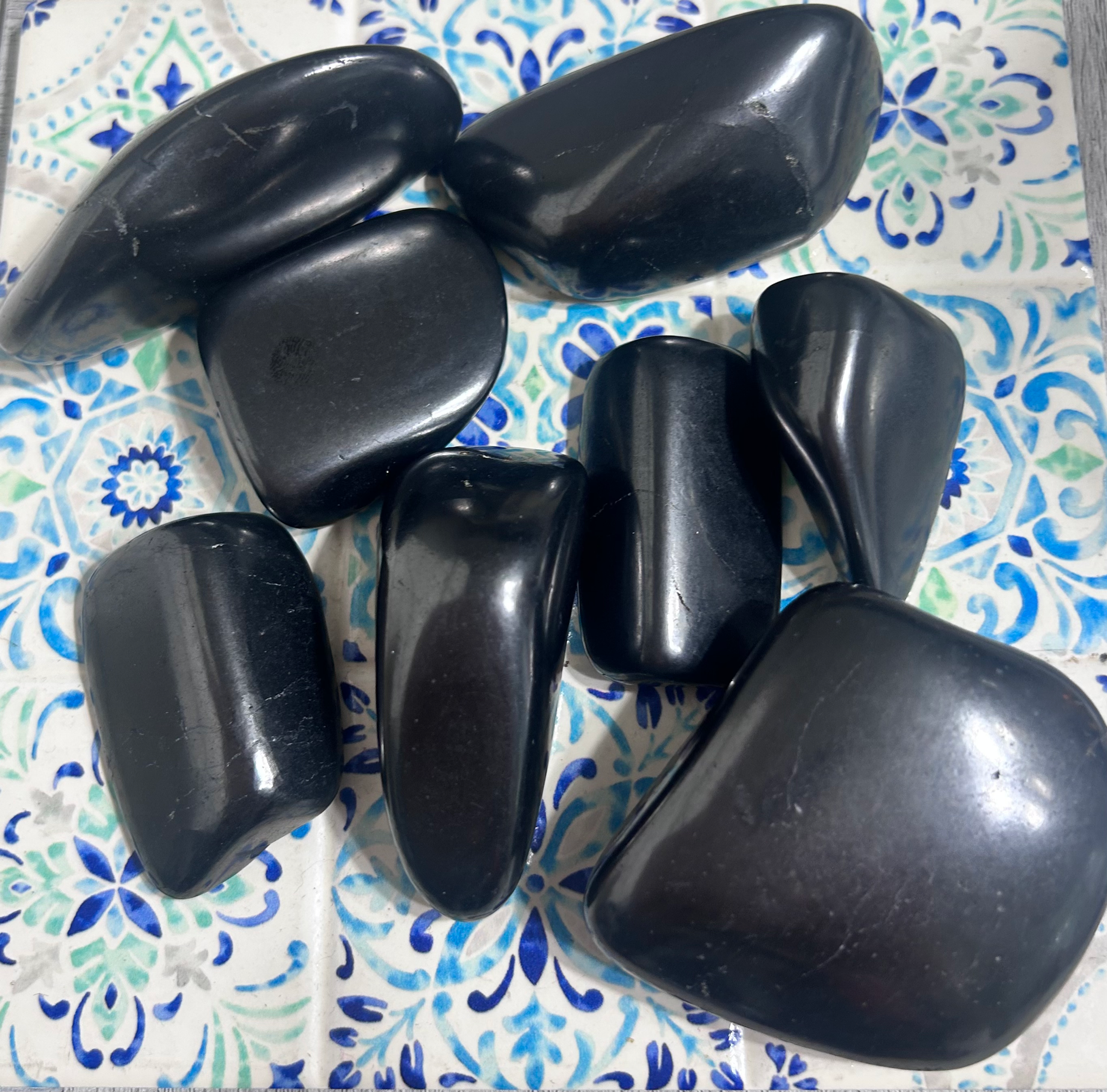 Fullerene Anisotropic Stone for Massage Therapy