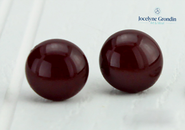 Boucles d'oreilles cabochons rouge no 799