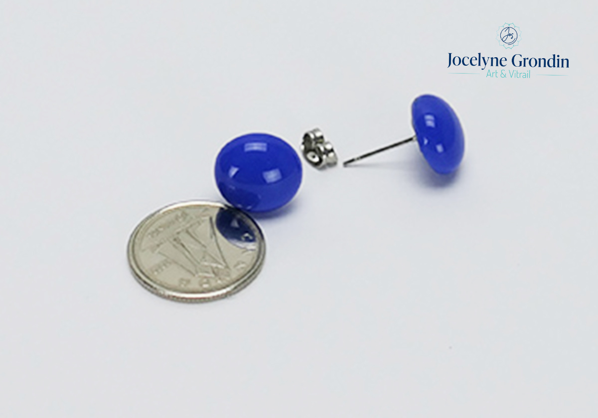 Boucles d oreilles cabochons bleu no 1356