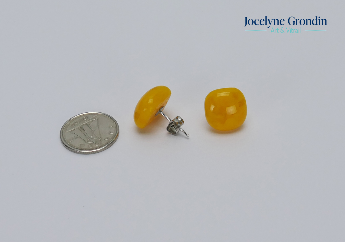 Boucles d oreilles carrées jaune moutarde no 1945