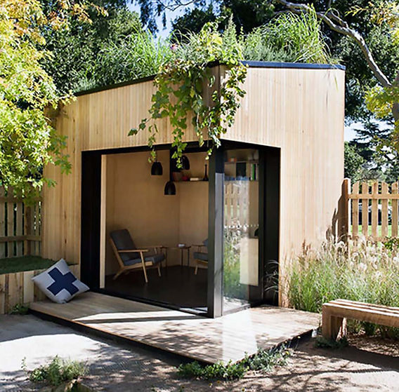 Lincole Dog House #303