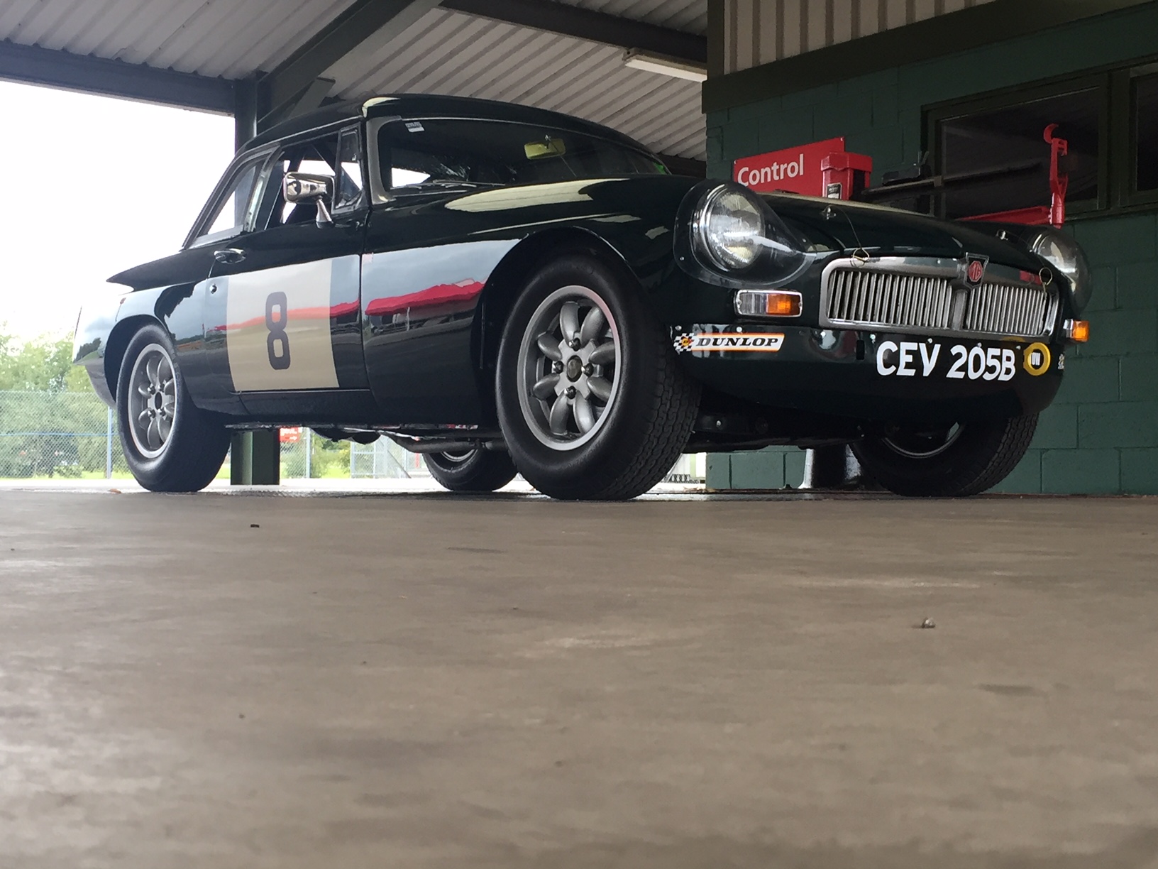 MG