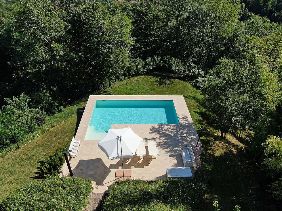 Piscina interrata a skymmer