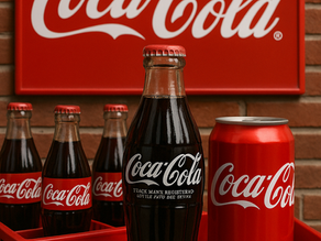 Flesjes en blikjes van coca cola