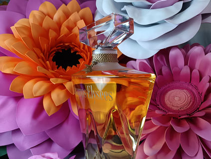 Fleur XXL en mousse EVA pour vitrine saisonnière ou événementielle