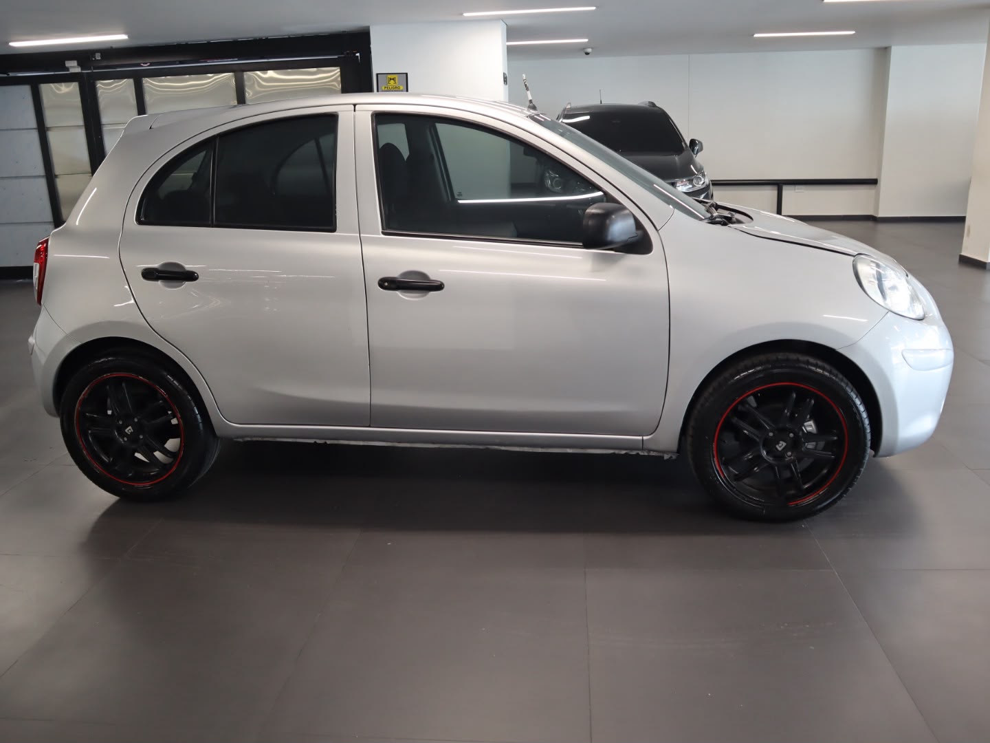 NISSAN MARCH ACTIV 2015