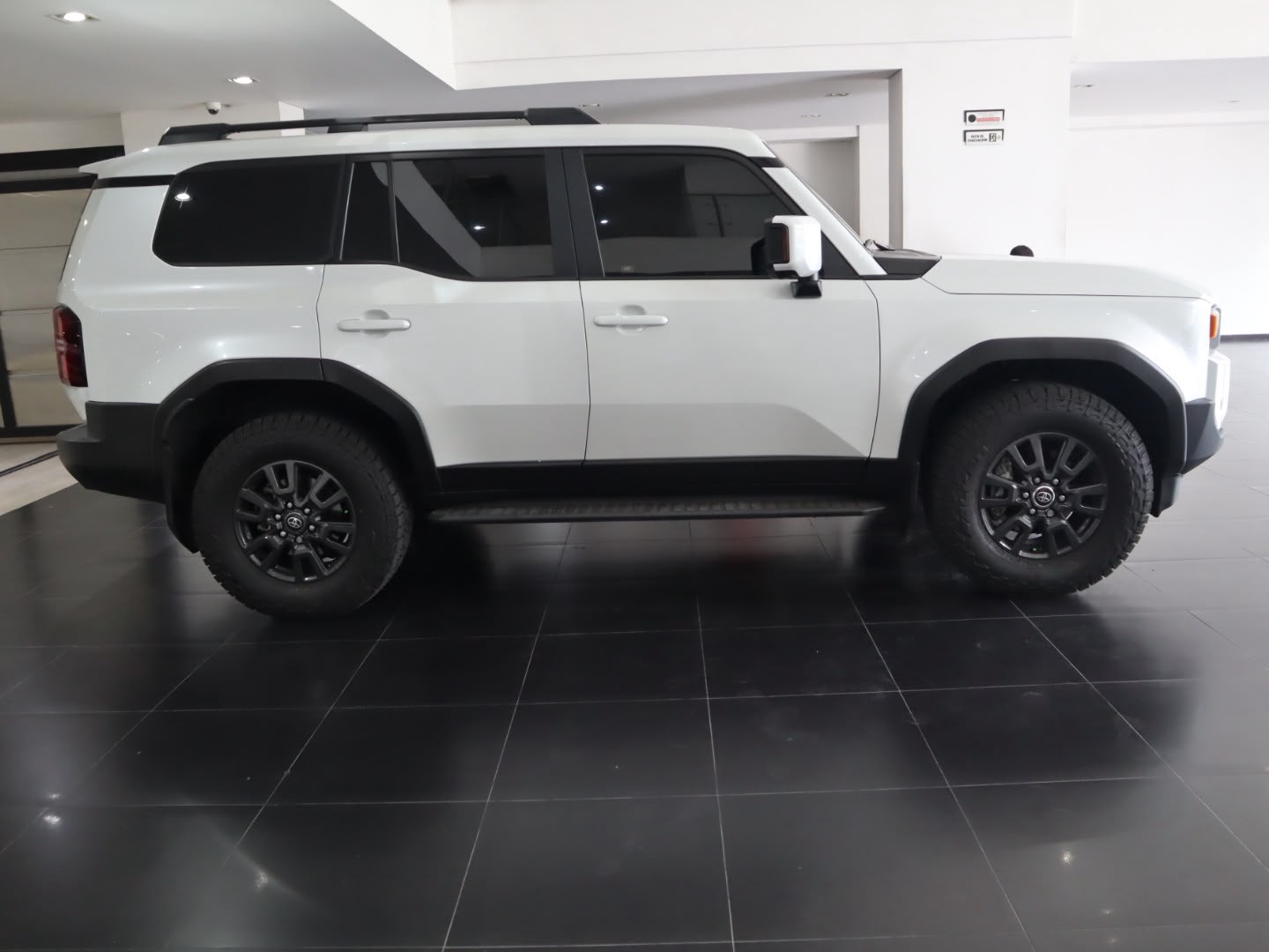TOYOTA PRADO TXL 2025