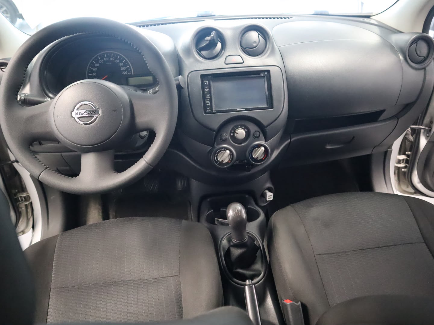 NISSAN MARCH ACTIV 2015