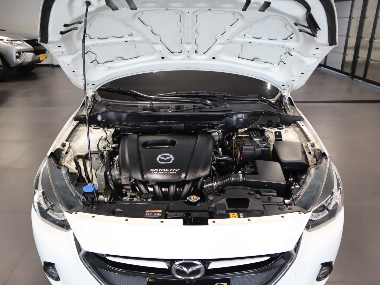 MAZDA 2 GRAND TOURING 2016