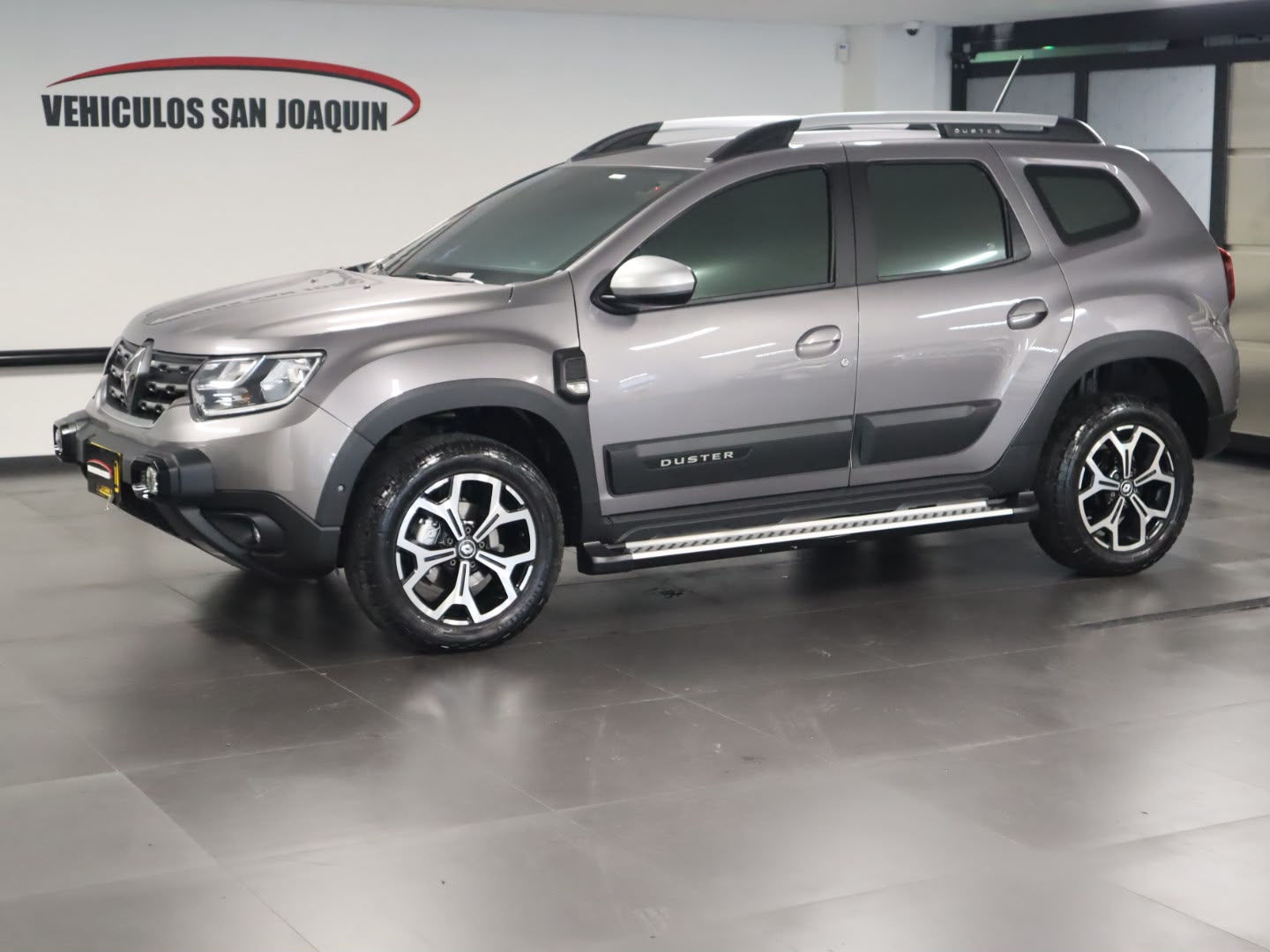 RENAULT DUSTER ICONIC AT