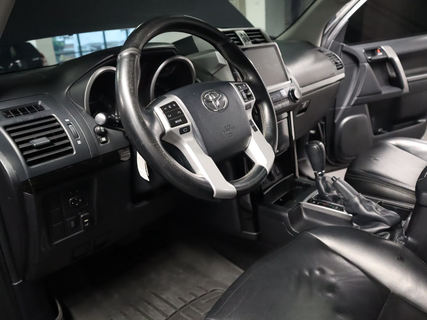 TOYOTA PRADO TX 2014