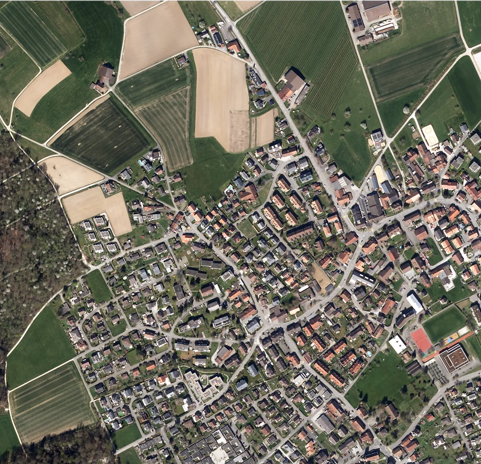 Luftaufnahme mehrerer Grundstücke