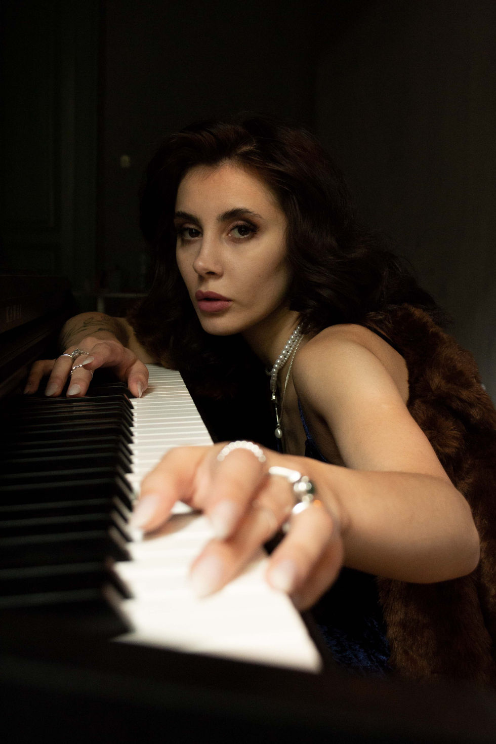 Fotograf: @anastasjiab
Stylistka: @_rina_the_alienist_
Modelka: @an.lt