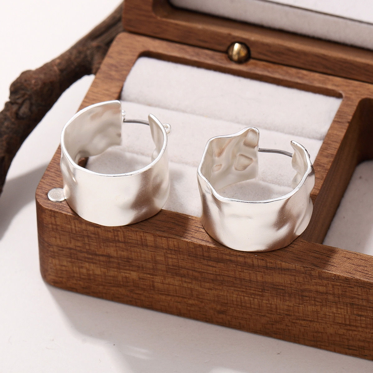 Silver Wide organic Shape Earrings 