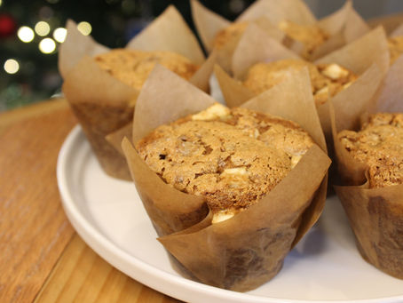Apple Gingerbread Muffins