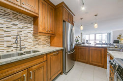 #406-35 Church St