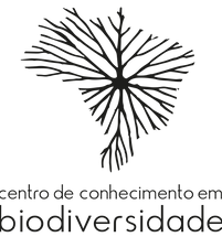 logo vertical preta.png