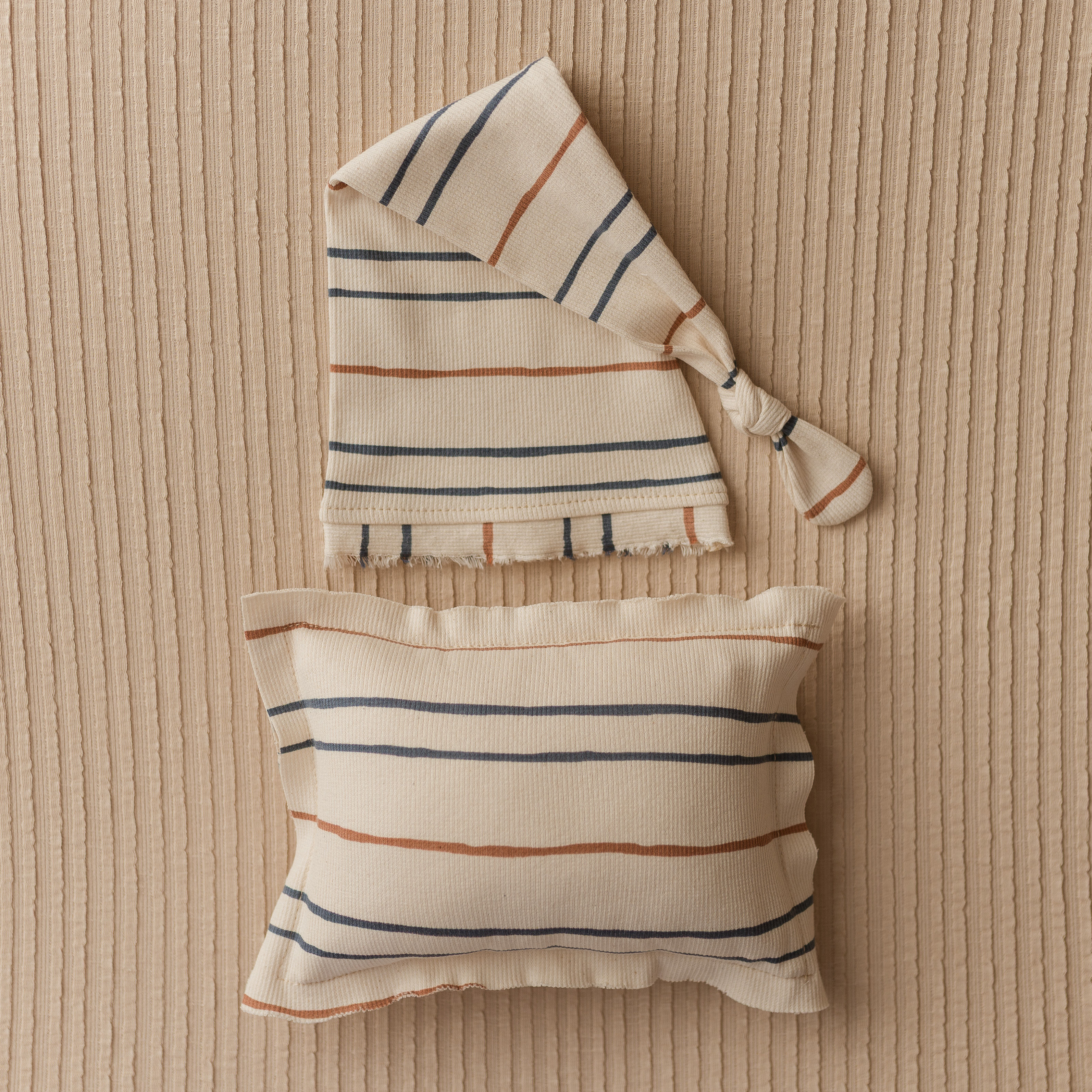 SET Pillow and Hat - Newborn Photo Prop, Natural Beige