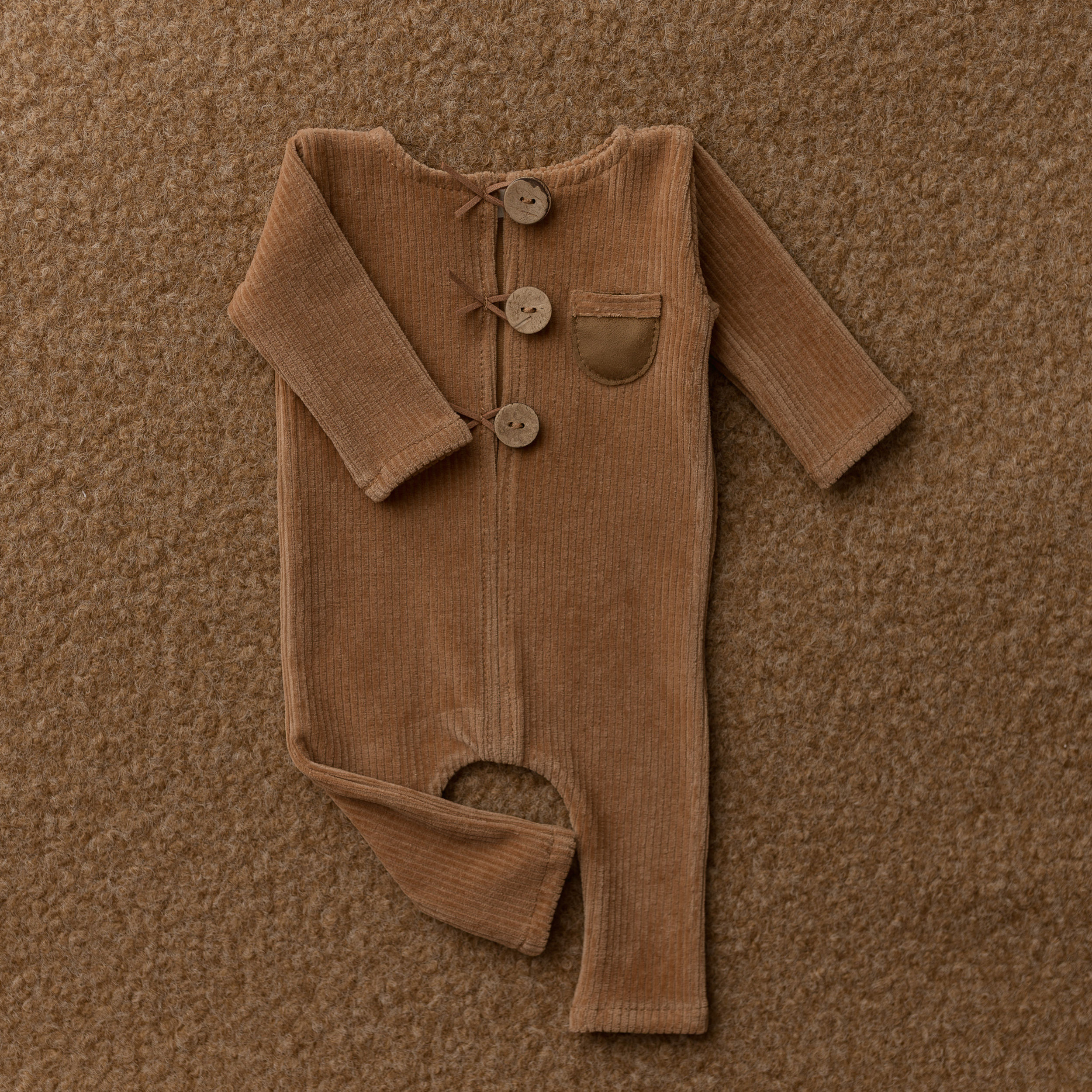 Joey - Newborn Photo Prop, Caramel