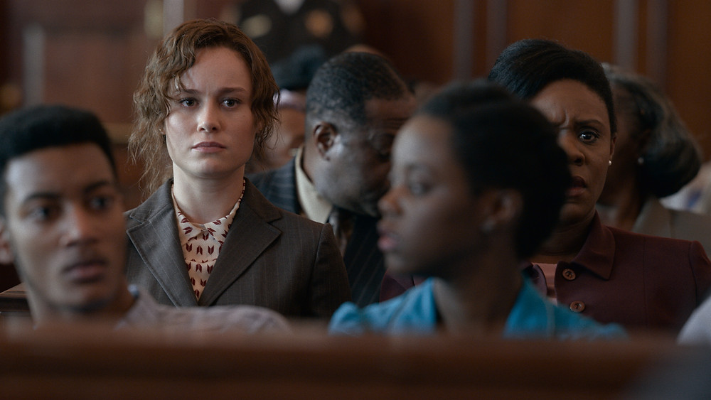 Brie Larson em cena do filme Luta por Justiça
