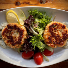 Maryland-Crab-Cakes-Landscape.jpeg