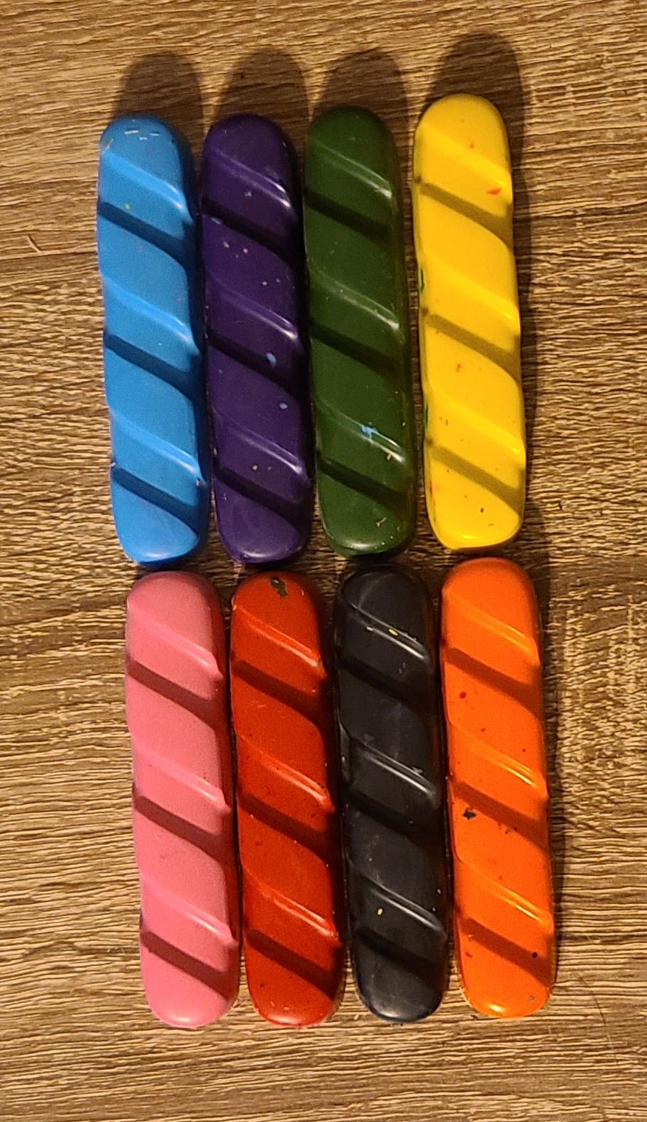 Thumbnail: Fun Shaped Crayons