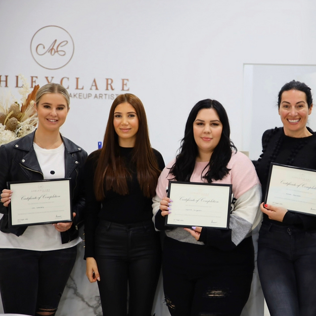 In Store Eyelash Extensions Course