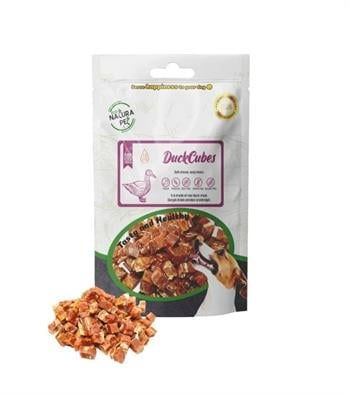 Eco Natura Pet Duck Cubes Yumuşak Ördekli Küp Köpek Ödülü 100 gr, köpeğinizin çiğneme ihtiyacını karşılamak ve diş sağlığını desteklemek amacıyla özel olarak formüle edilmiştir. Yumuşak dokusu sayesinde tüm yaş ve ırklardaki köpekler için uygundur. Taze ördek eti içeriğiyle lezzetli bir atıştırmalık sunar.
Pet Smart
Düzenli kullanımda diş plağı ve tartar oluşumunu azaltmaya yardımcı olurken, ağız hijyenini geliştirir ve nefesin tazelenmesine katkı sağlar. Ayrıca, çiğneme ihtiyacını karşılayarak istenmeyen kemirme davranışlarını azaltmaya yardımcı olur.