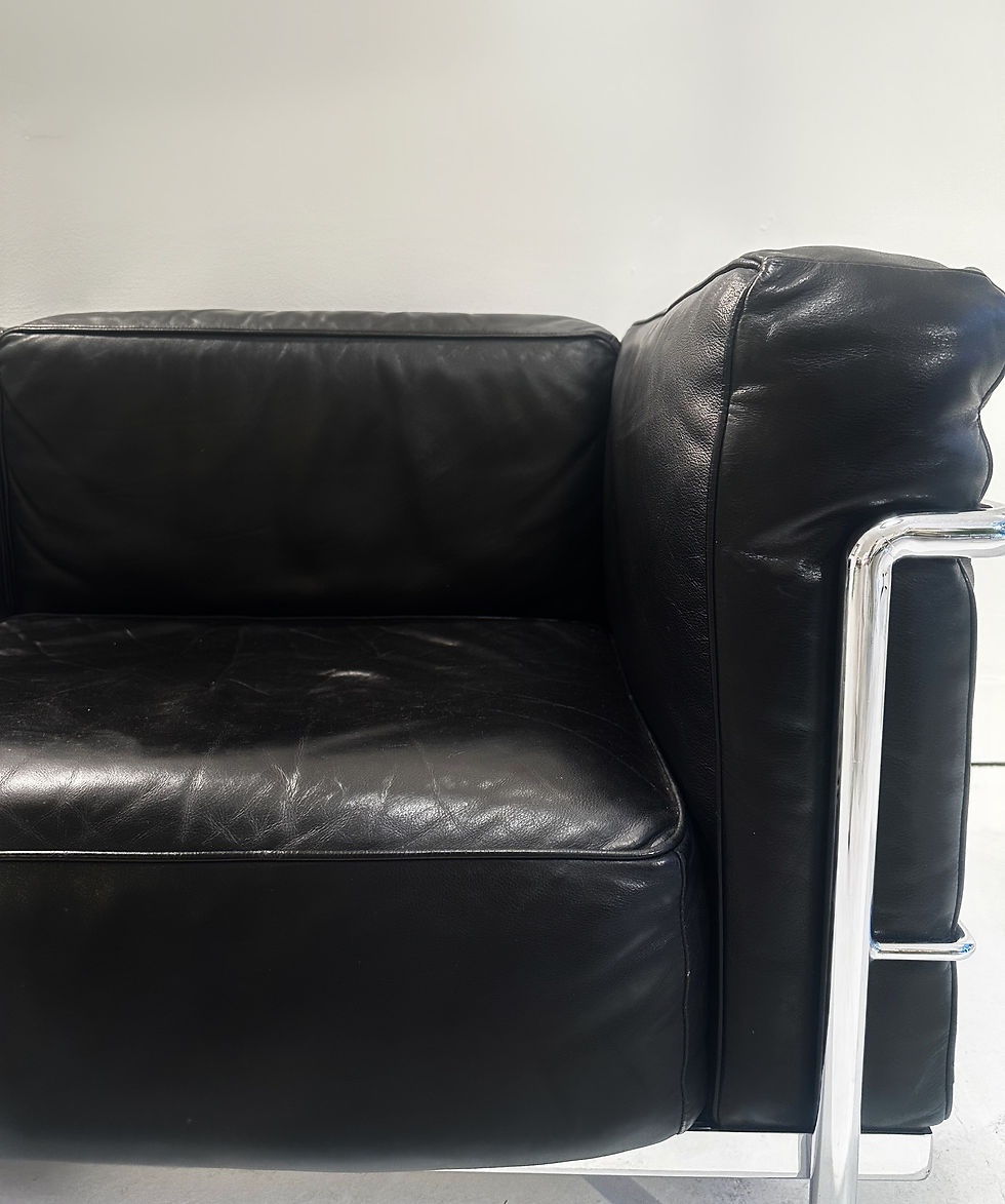 Thumbnail: Leather Lc3 Sofa by Pierre Jeanneret & Charlotte Perriand for Le Corbusier, 1990