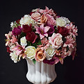 vaso com arranjo de flores para casamento
