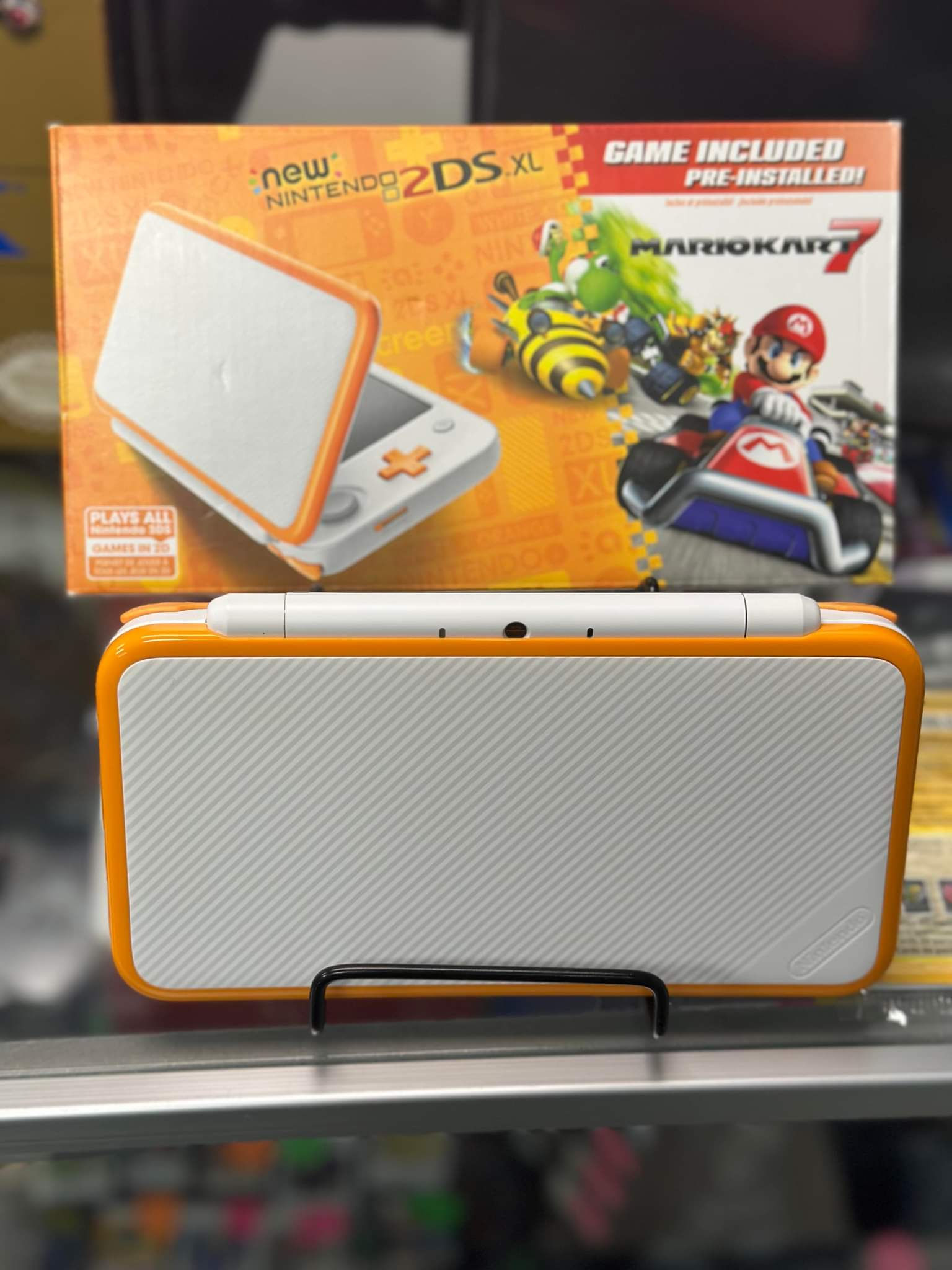 New 2ds XL + Mario Kart 7 in Box System