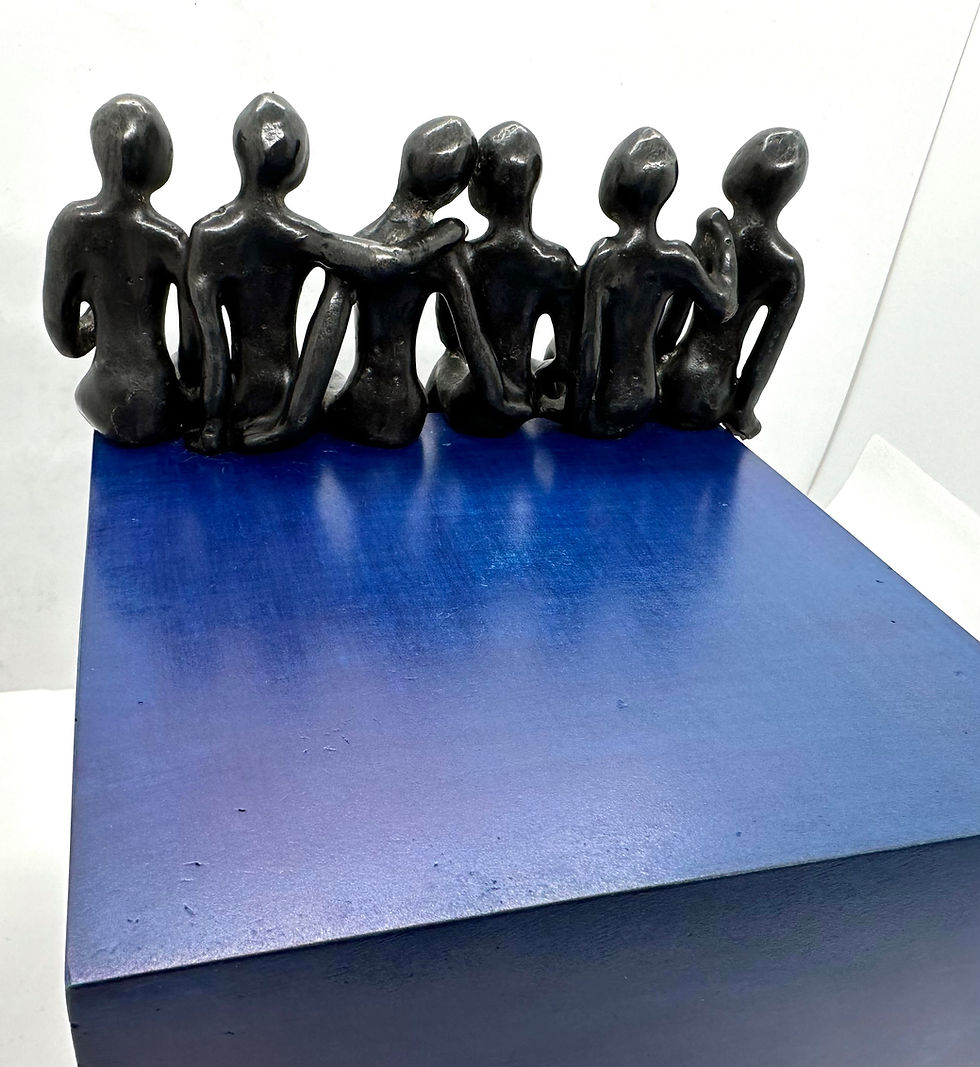 Miniature : La bande de copains... 2/8 (cube bleu) | 22x16x15cm🔴