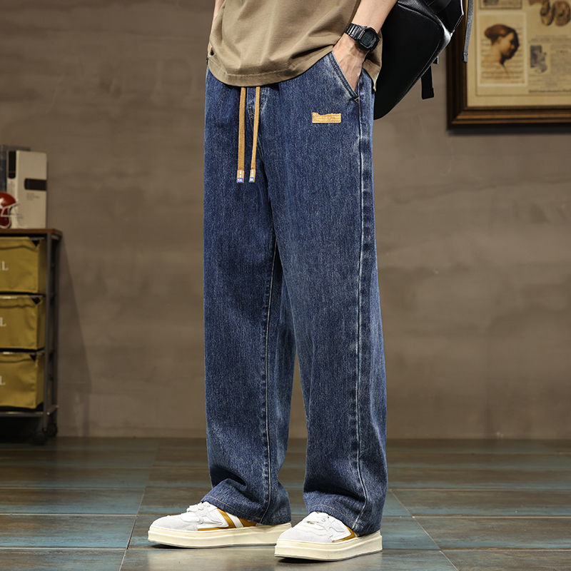 Masculino Y2K cordão calça Calça jeans in a loose straight cut.
