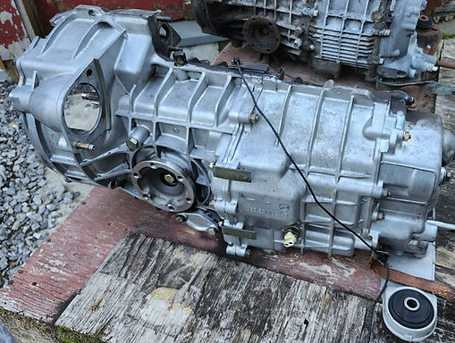 1988 PORSCHE CARRERA