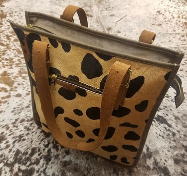 Thumbnail: Kya Large Busines Tote