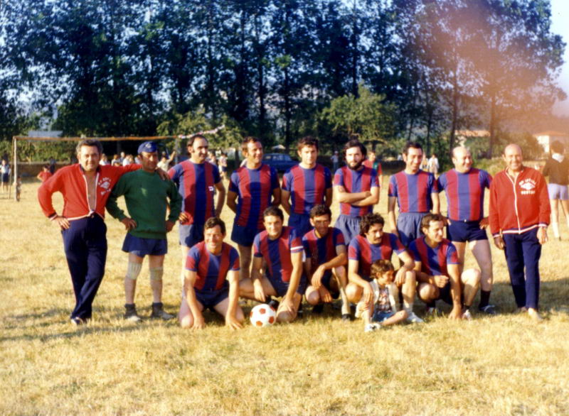 165.- 1976 - Equipo de los casados