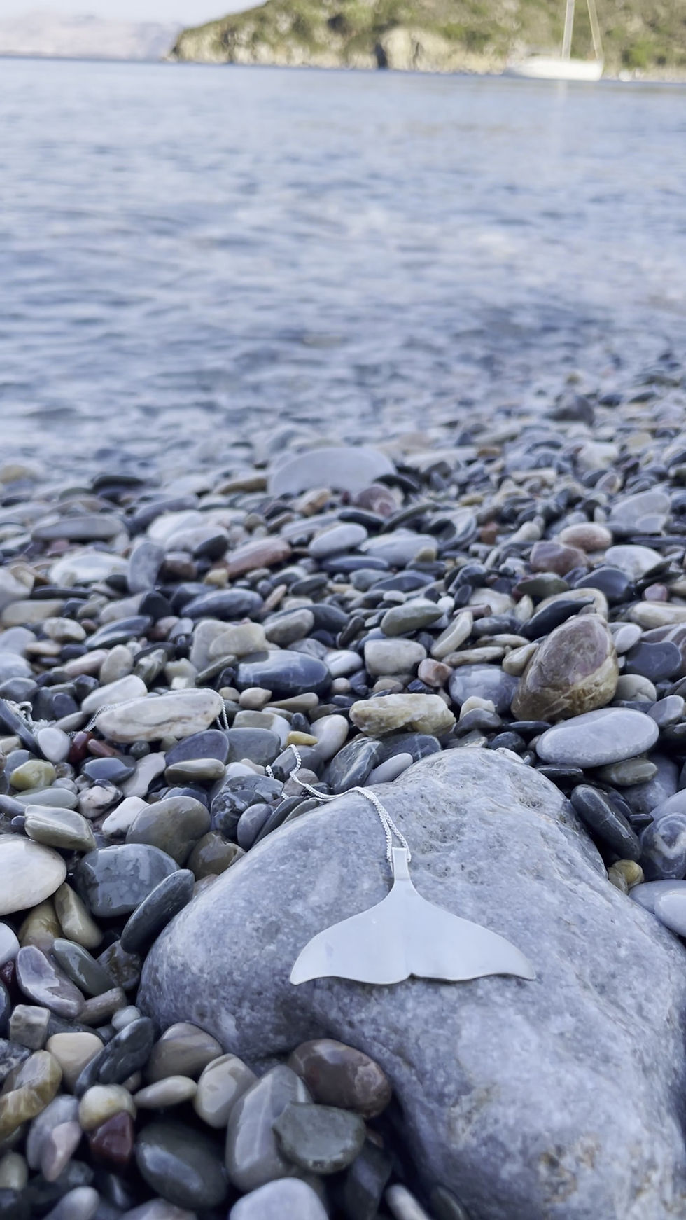 Küçük resim: Balina Kuyruğu Gümüş Kolye THRK0002