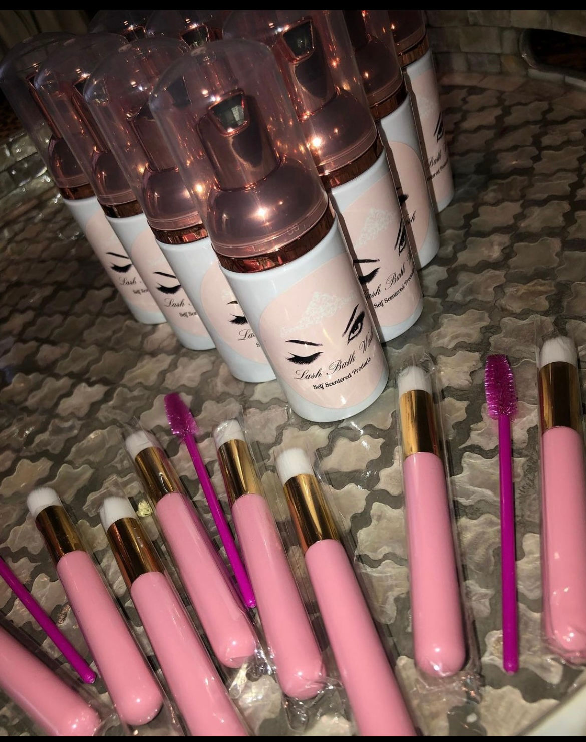 Lash bath wash