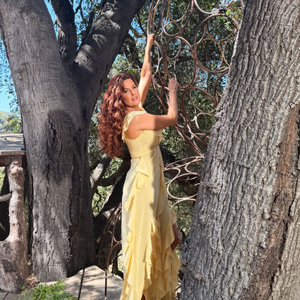 Hilary Roberts Finds Freedom in Walking Away on Powerful New Single “Cutting Ties”