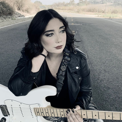 Amanda Pappalardo Has "High Heels," and High Standards In Her Latest Song