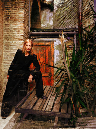 Ute Lemper Turns Motherhood Into a Global Call for Unity on “MOTHERS”