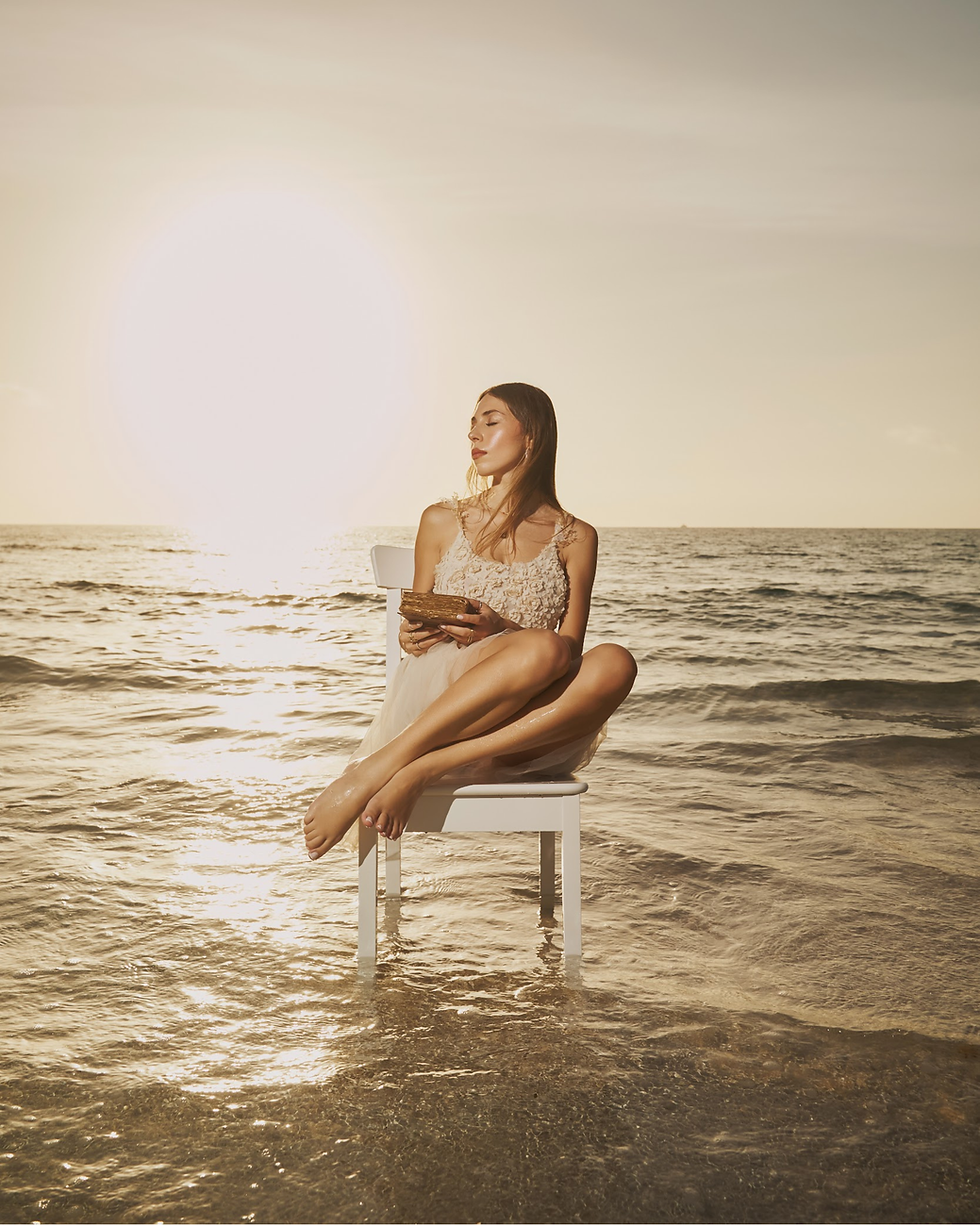Alice Larcher Learns to Let Go on Bittersweet Debut “Echoes of You”
