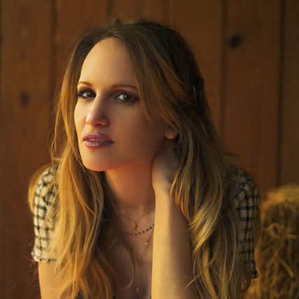 Auregan Exclaims Her New-Found Home With A Fresh Single, "This Freedom"