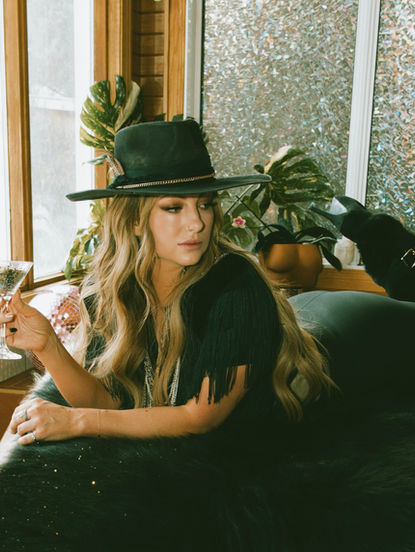 Mandy McMillan Turns Heartbreak Into Empowerment on the Fearless New Anthem "LTMFG"