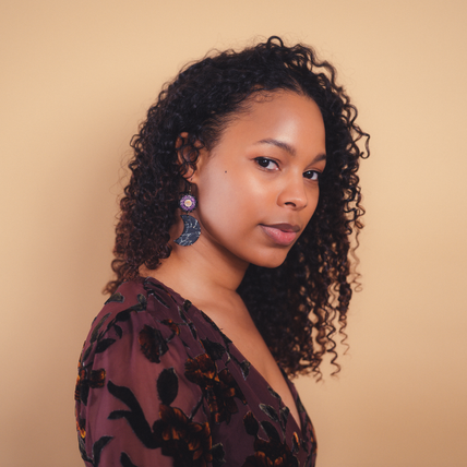 BuzzMusic is "Listening," to Julia Cannon's Creamy Textured Voice